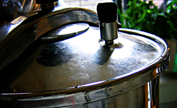 pressure cooker cooking benefits